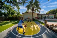 Pool Retreat • BBQ / Near Marina & Florida Keys