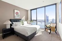 Harbour View 2BR Docklands Apt Near Marvel Stadium - 3-Star