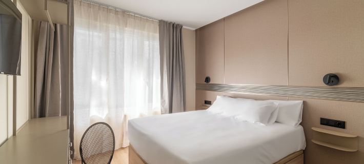 LEE Hotel Hotele w: Andora