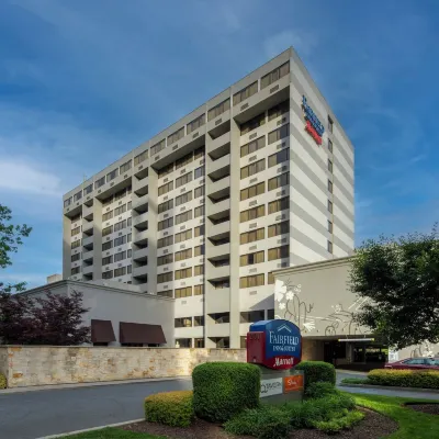 Fairfield Inn & Suites Charlotte Uptown Hotels near Alexander Street Park