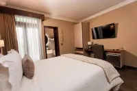 L'Aurora Inn