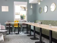 宜必思瓦朗西納飯店 - 停車場