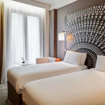 Mercure Nantes Centre - Grand Hôtel Hotels near Centre Ville