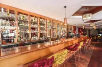Royal Exeter Hotel