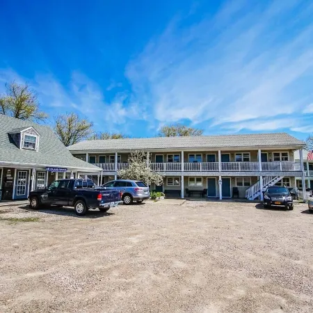 Island Manor Resort
