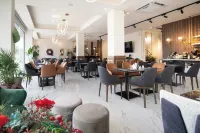 Alexandra Boutique Residence Downtown