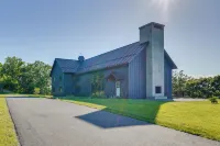 Luxe Mountain Getaway on Private Rd Near Rhinebeck