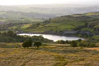 Bronte Nook, Haworth Village, Bronte Country - parking