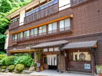 Irorinoyado Ashina - Homestays