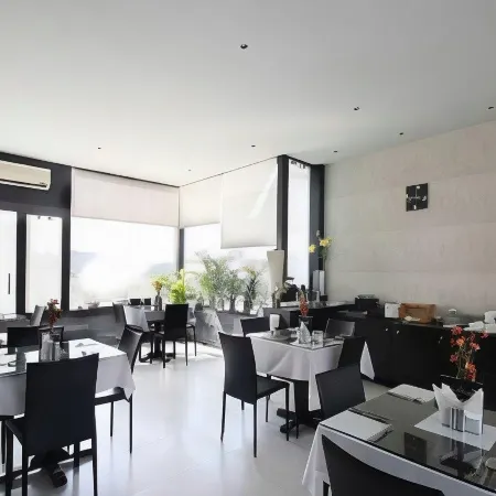AR Suites Fontana Bay - Kalyani Nagar
