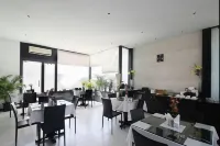AR Suites Fontana Bay - Kalyani Nagar - Parvekkeita