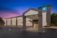Days Inn by Wyndham McDonough - Pet Friendly