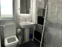 HouseSleeps5-Garden-Parking-Petsok-Near Locks - 2 stelle