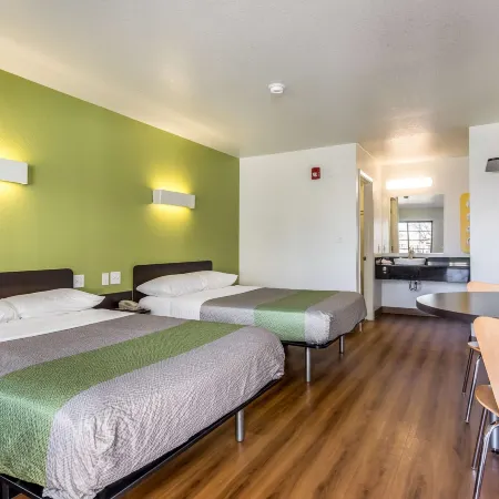 Motel 6 El Paso, TX - East