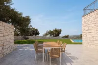 Villa Vision - New