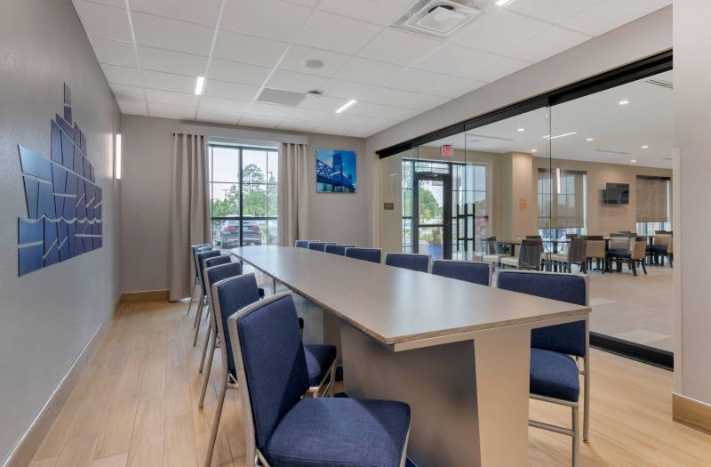Comfort Inn & Suites Jacksonville - Orange Park Near Naval Air Station photo 4
