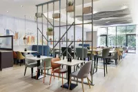 Spark by Hilton Essen City Centre - Bữa sáng