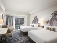 JW Marriott Savannah Plant Riverside District Hotels near Memorial Stadium