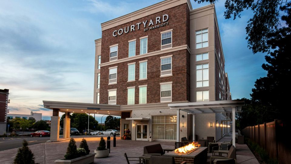 Courtyard Rochester Downtown