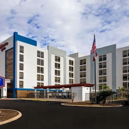 Hampton Inn San Antonio-Downtown (River Walk Area)