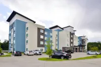 TownePlace Suites Laplace - Swimmingpools