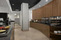Hilton Garden Inn Denver Downtown - Breakfast