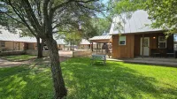 Stoneflower Dual Studio Stay - 4-Star