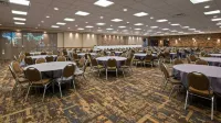 Crossroads Hotel & Event Center - parking