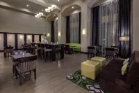 هامبتون إن آند سويتس بالم ديزرت - فطور