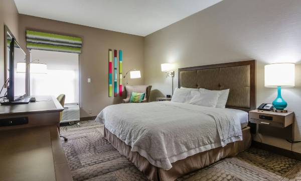 Hampton Inn Dickson
