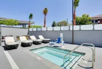Homewood Suites by Hilton Irvine Spectrum Lake Forest - Pools