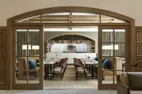 The Rusty Parrot Lodge and Spa - breakfast