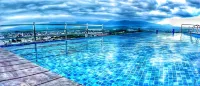 Java Lotus Hotel Jember - piscine