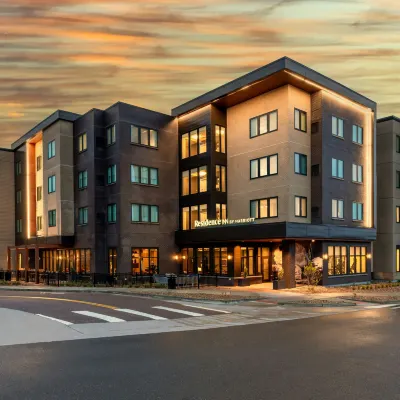 Residence Inn Arvada Denver West ラリマー・スクエア周辺のホテル