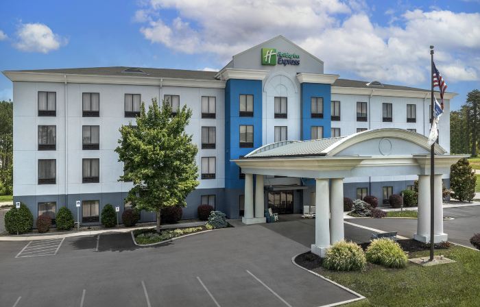 Holiday Inn Express 諾克斯維爾，草莓平原