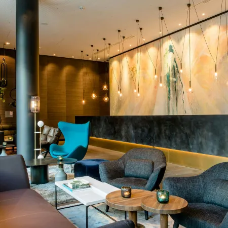 Motel One Köln-Neumarkt
