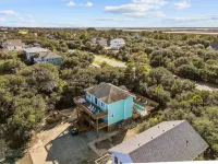 Family Fun House! Private Pool, Putting Green, Walk to Beach, Hot Tub, Game Room - Pools