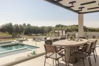Helios Luxury Villas - Hot Tub