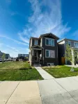 Spaciouscalgaryhome l 4 Bedrooms l Sleeps 8 Plus - Bungalows