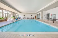 Embassy Suites by Hilton Grapevine DFW Airport North - Pools