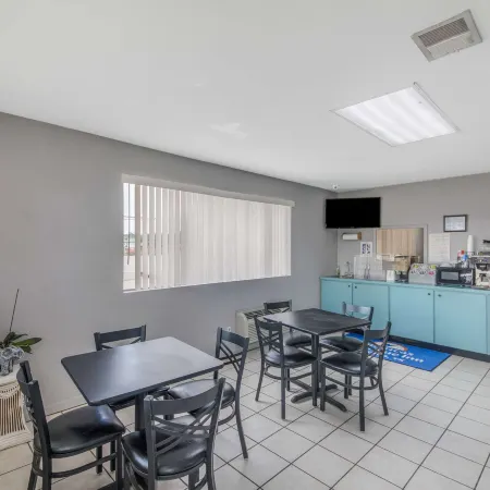 Americas Best Value Inn-Giddings