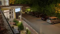 Hotel im Kornspeicher - parking
