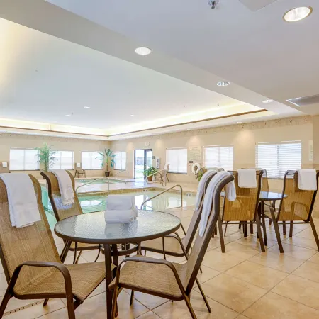 Hampton Inn & Suites Pinedale Отели в г. Пайндейл