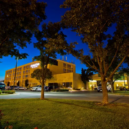 DoubleTree by Hilton Hotel Wichita Airport