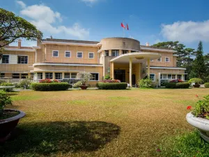 Ladalat Hotel