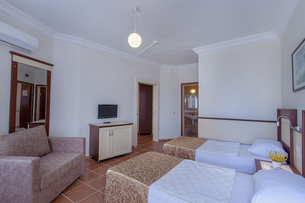 Kaila City Hotel
