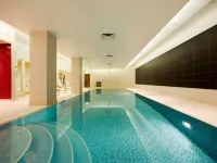 Novotel Reading Centre - Pool