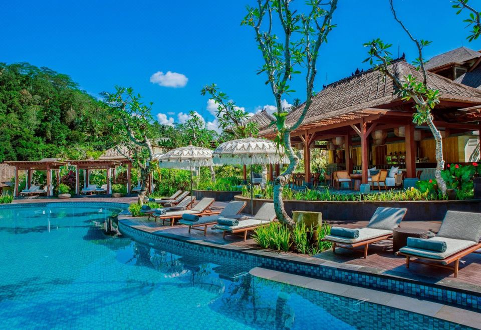 1. 만다파 어 리츠..