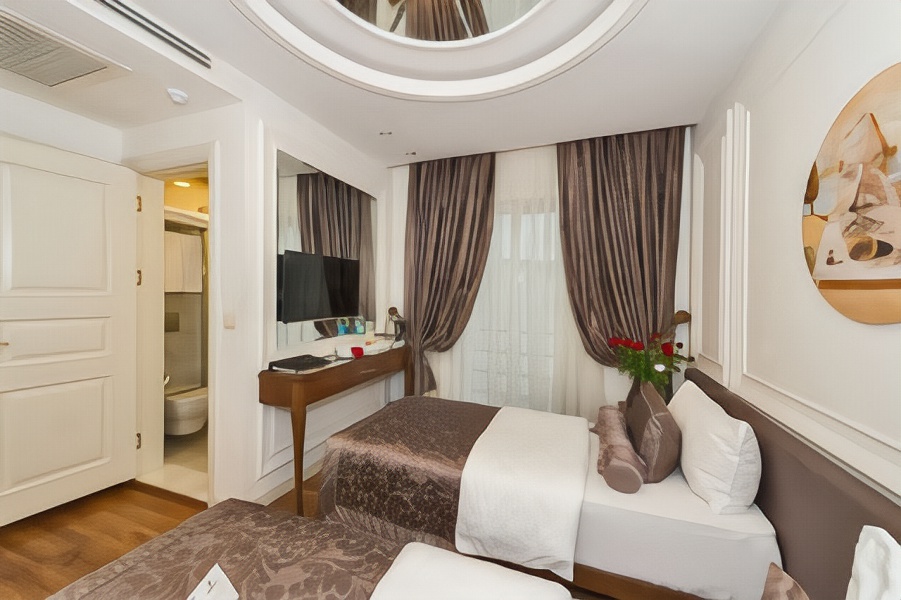 Darkmen Hotel 2