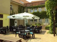 Hotel Garni Goldene Henne Hotels in Drei Gleichen